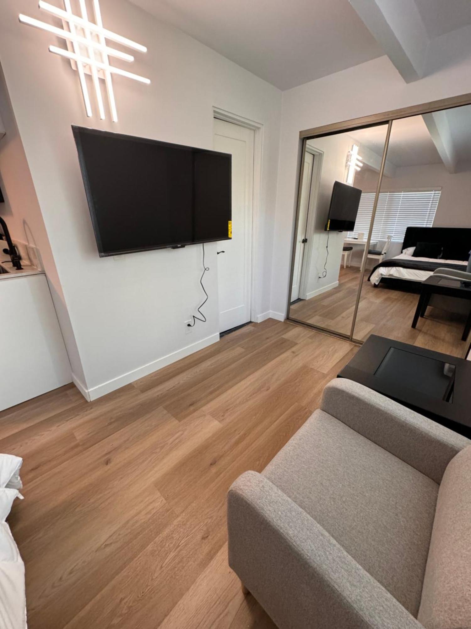 Modern Studio Stylish &Cozy Back Unit Los Angeles Extérieur photo
